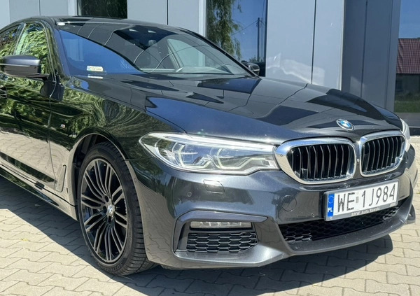 BMW Seria 5 cena 119701 przebieg: 179000, rok produkcji 2020 z Wałbrzych małe 781